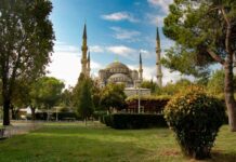 Sultanahmet Guide: The Historic Heart of Istanbul Sultanahmet Guide: The Historic Heart of Istanbu