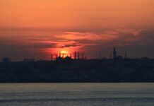 Üsküdar Guide: Serene Views and Local Life on the Asian Side Üsküdar Guide: Serene Views and Local Life on th