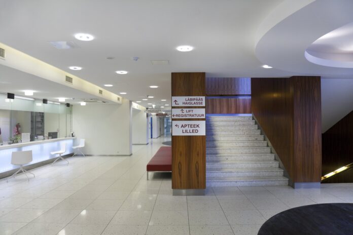 all-inclusive-medical-tourism-packages-istanbul Modern hospital reception desk for international patients