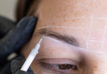 Eyebrow Transplant in Istanbul: Cost, Clinics, and Results Detailed view of an eyebrow procedure at a cosmetic clinic
